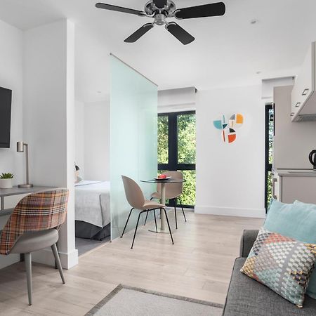 Q Square By Supercity Aparthotels Brighton Ngoại thất bức ảnh