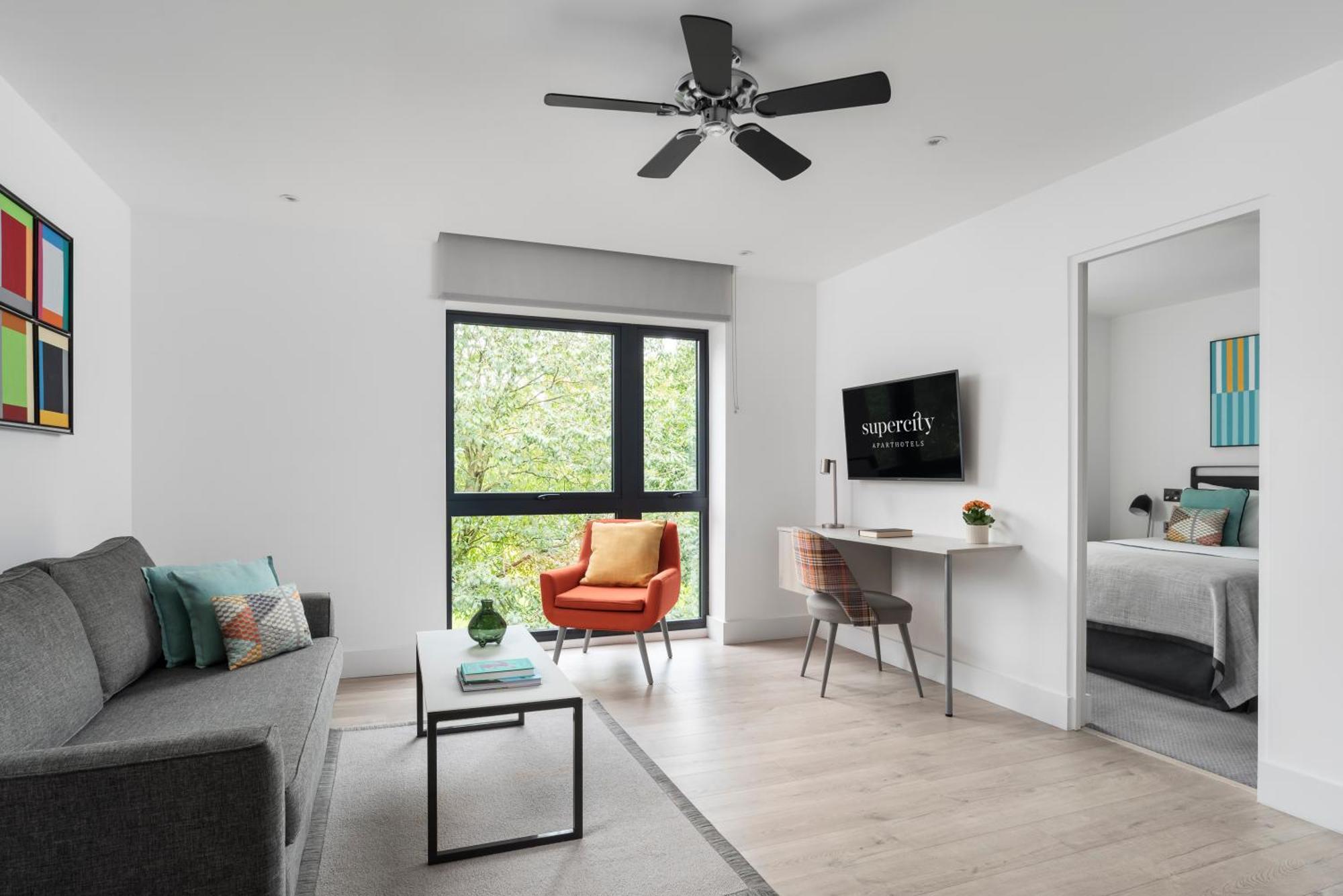Q Square By Supercity Aparthotels Brighton Ngoại thất bức ảnh